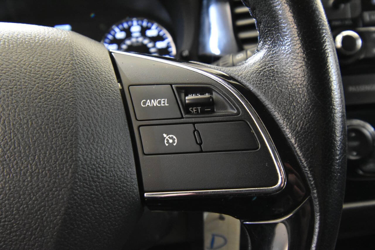 Used 2016 Mitsubishi Outlander ES image 26