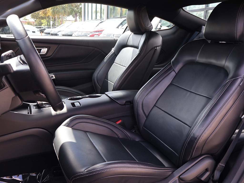 Used 2025 Ford Mustang Premium image 26