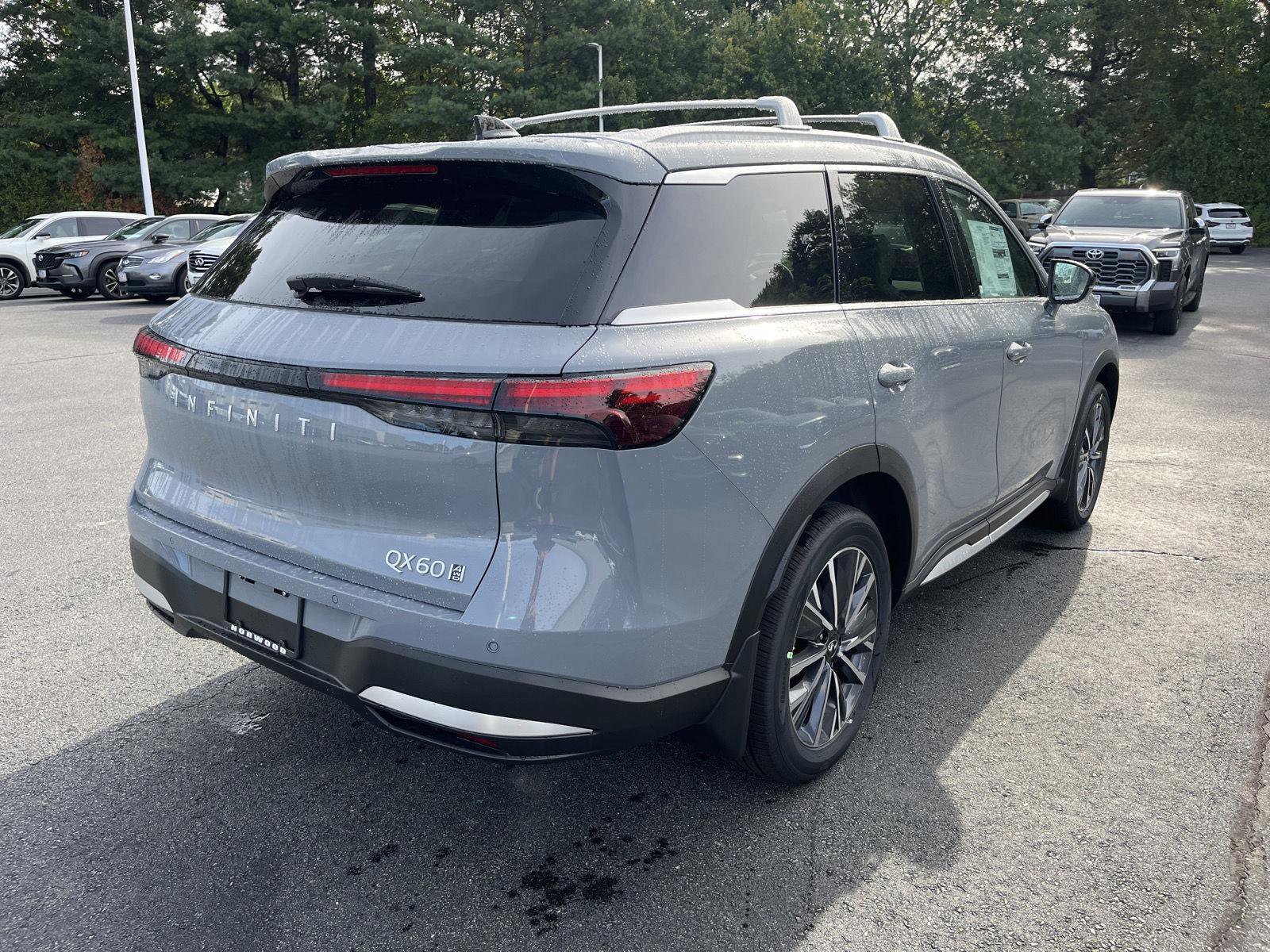 New 2026 INFINITI QX60 Luxe w/ Cargo Package image 3