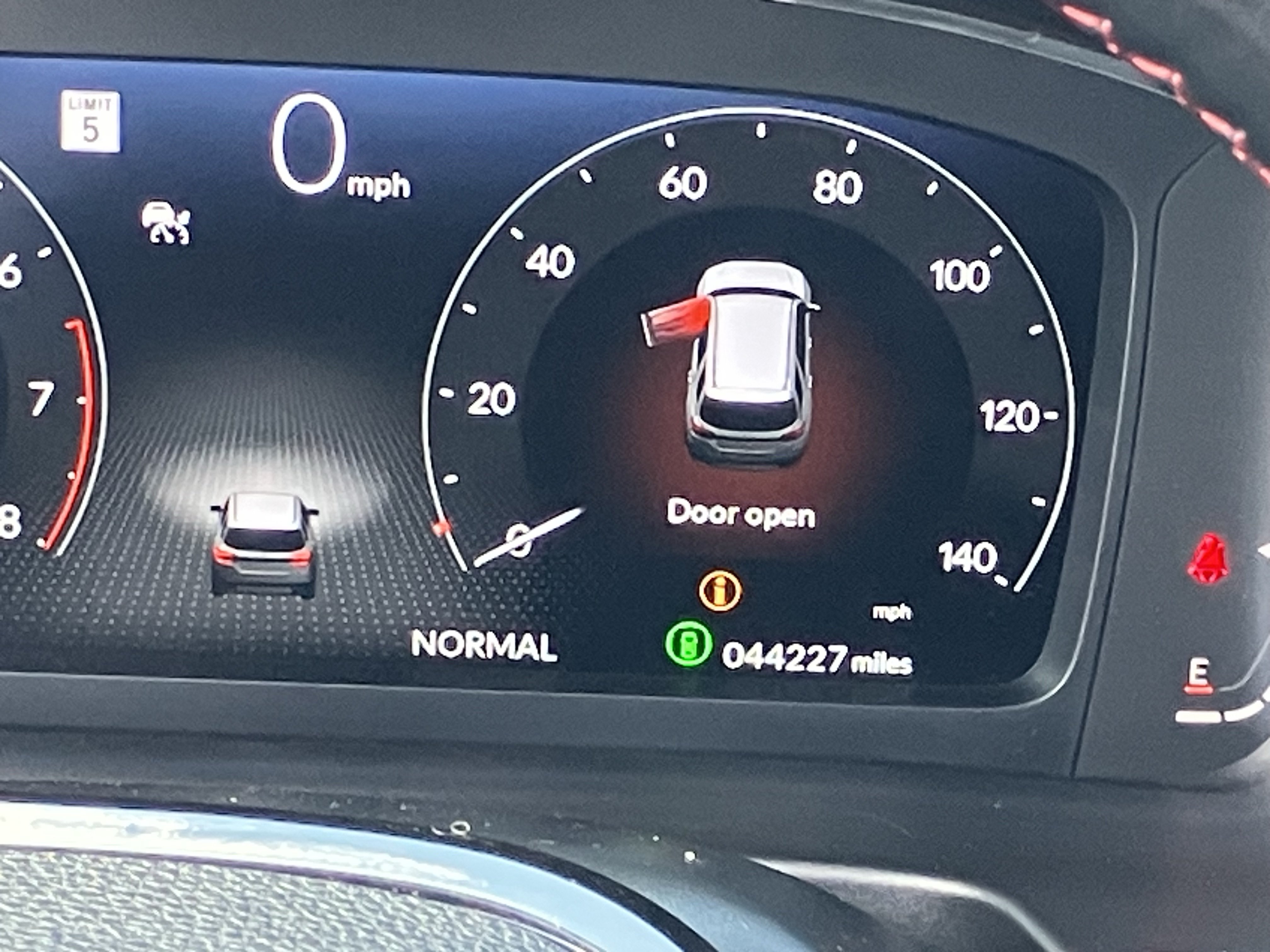 Certified 2025 Honda Pilot Black Edition image 24