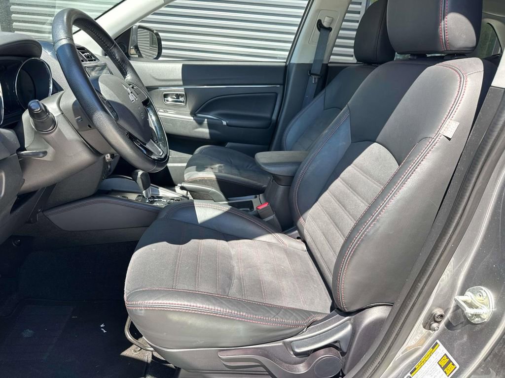 Used 2024 Mitsubishi Outlander Sport SE image 5