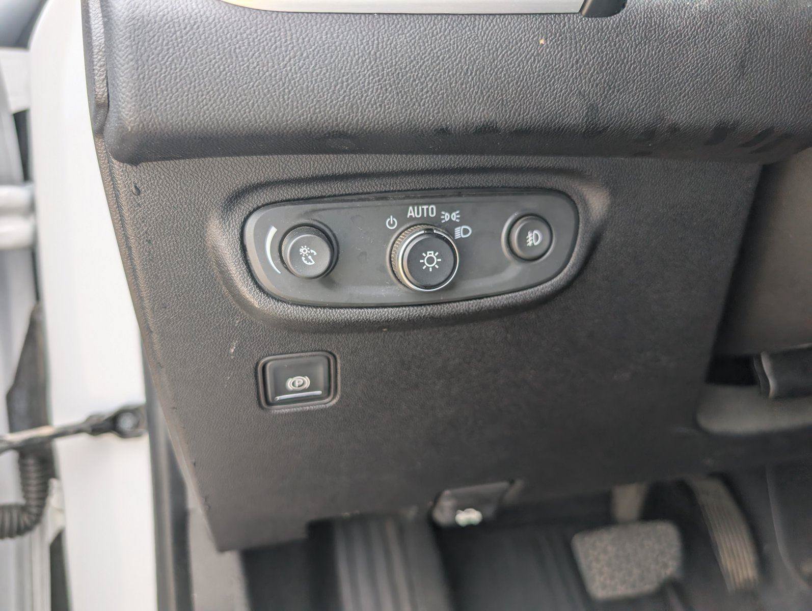 Used 2019 GMC Terrain SLT w/ Preferred Package FWD image 36