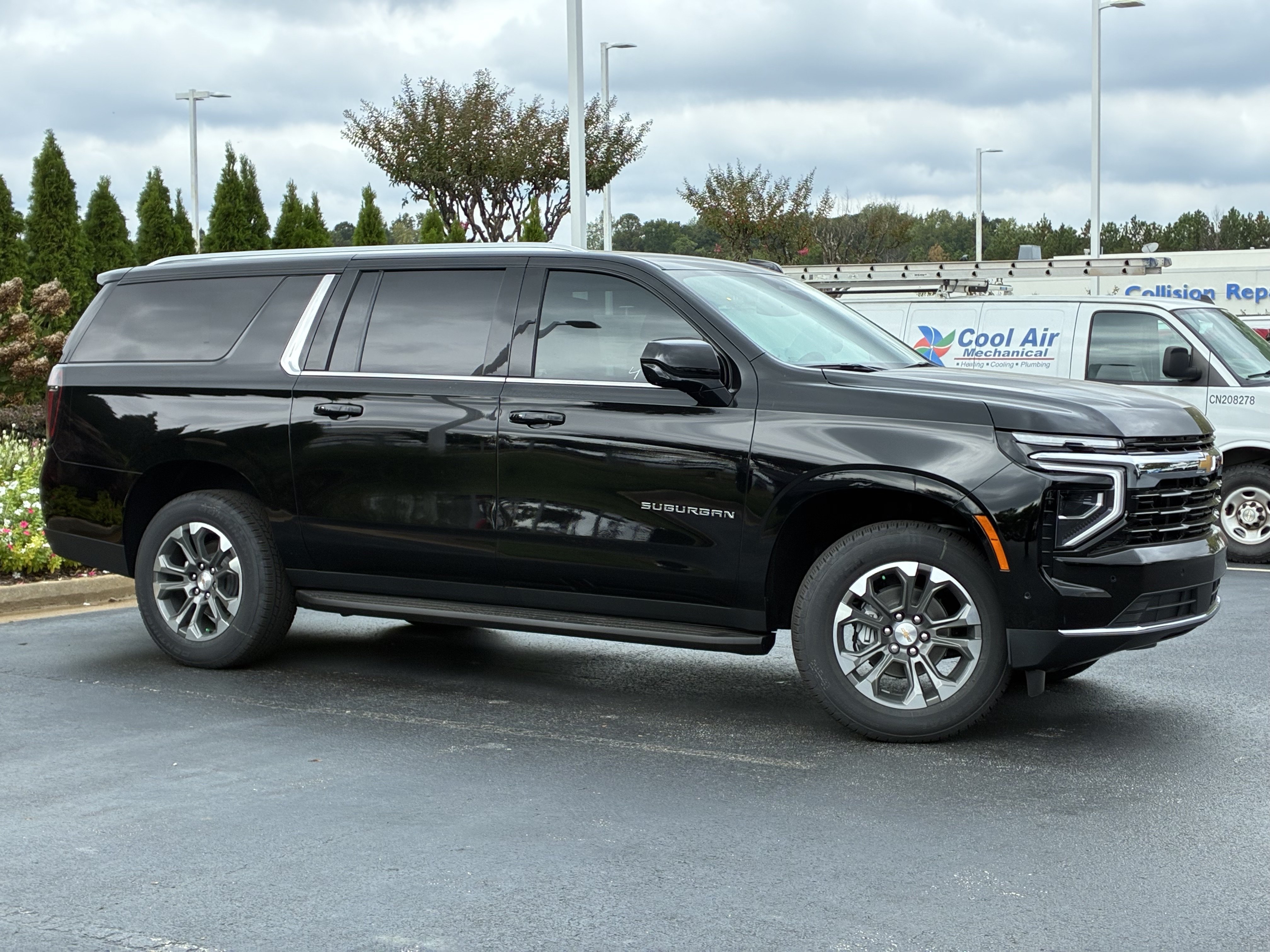 New 2027 Chevrolet Suburban LS w/ Max Trailering Package RWD image 3