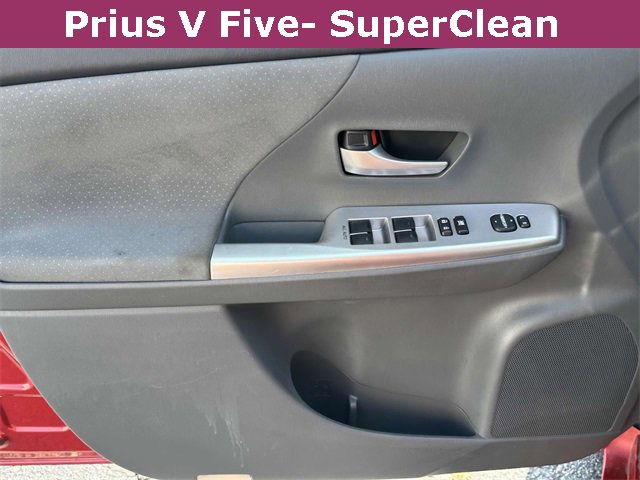 Used 2012 Toyota Prius V Five image 11