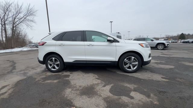 Used 2022 Ford Edge SEL w/ Convenience Package image 9
