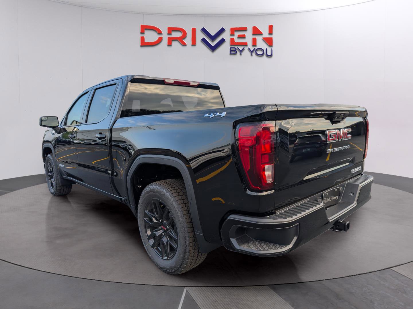 New 2026 GMC Sierra 1500 Elevation AWD/4WD image 3