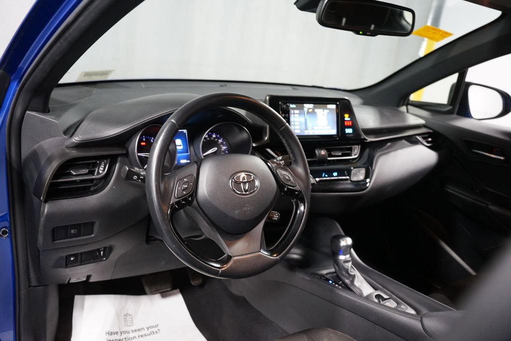 Used 2018 Toyota C-HR XLE image 11