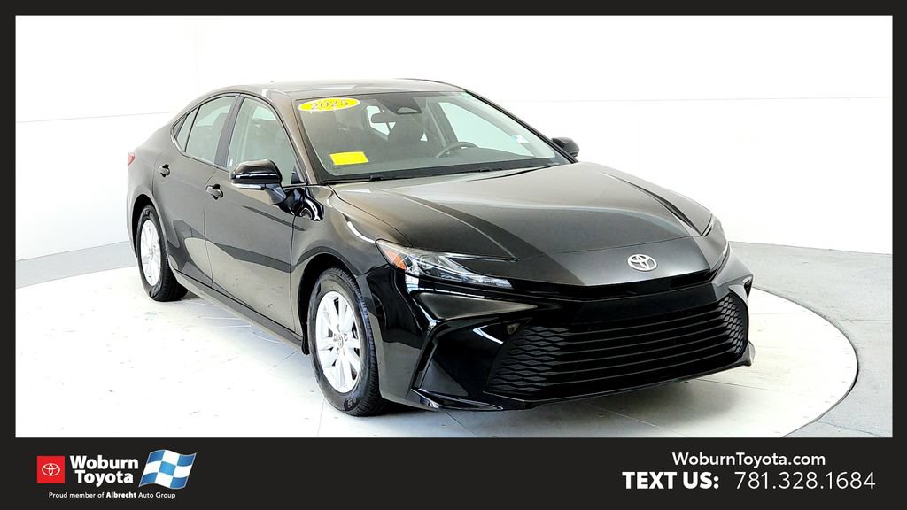 Used 2025 Toyota Camry LE FWD image 1