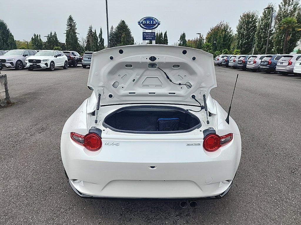 Used 2023 MAZDA MX-5 Miata Club RWD image 14