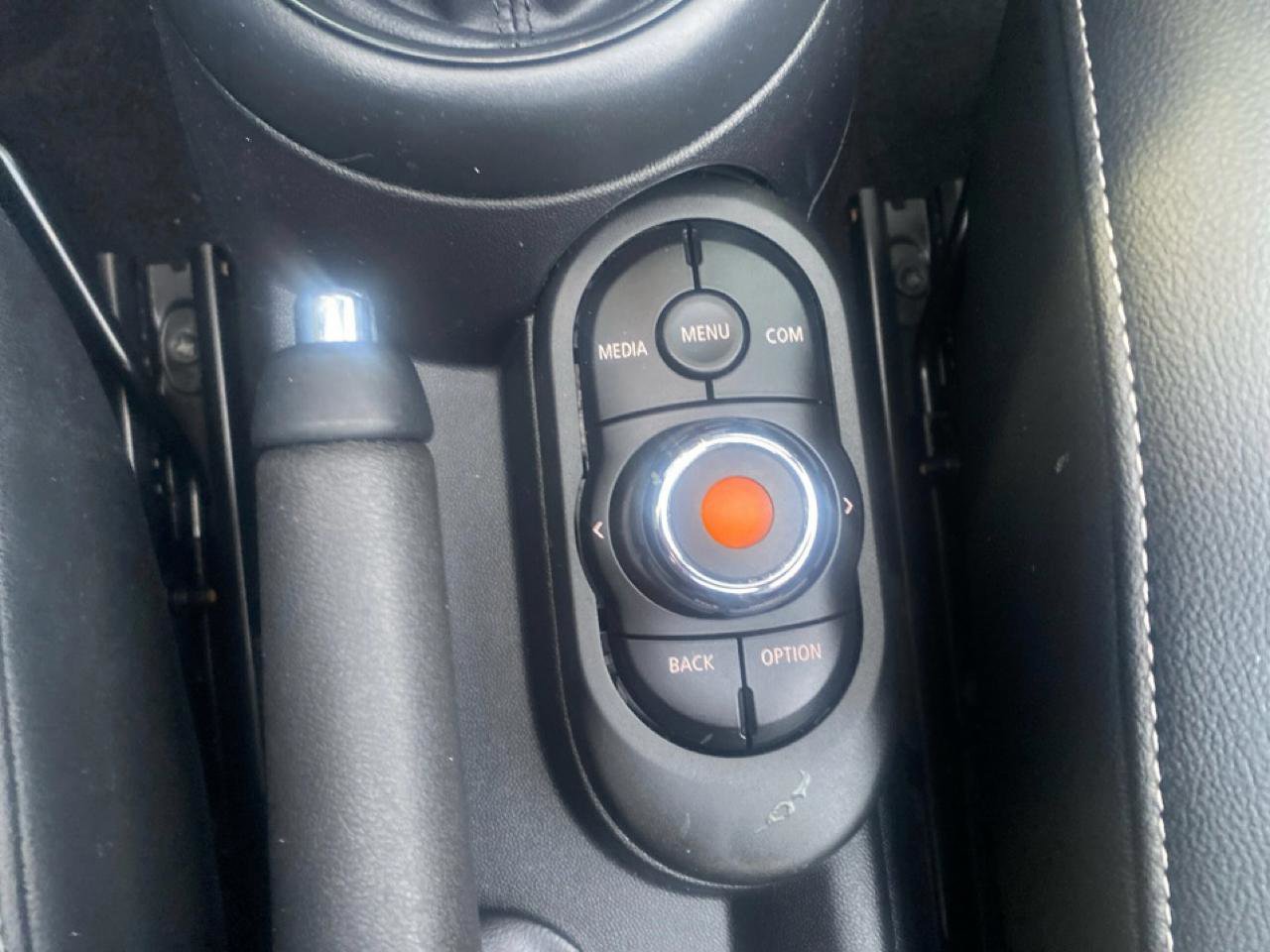 Used 2022 MINI Cooper S image 19