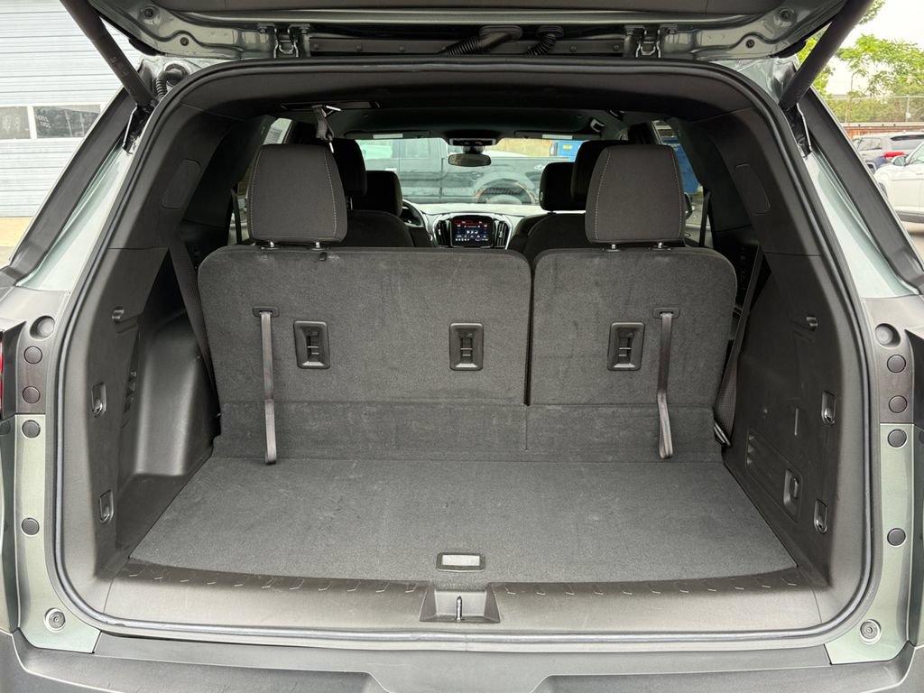 Used 2023 Chevrolet Traverse LT AWD/4WD image 24