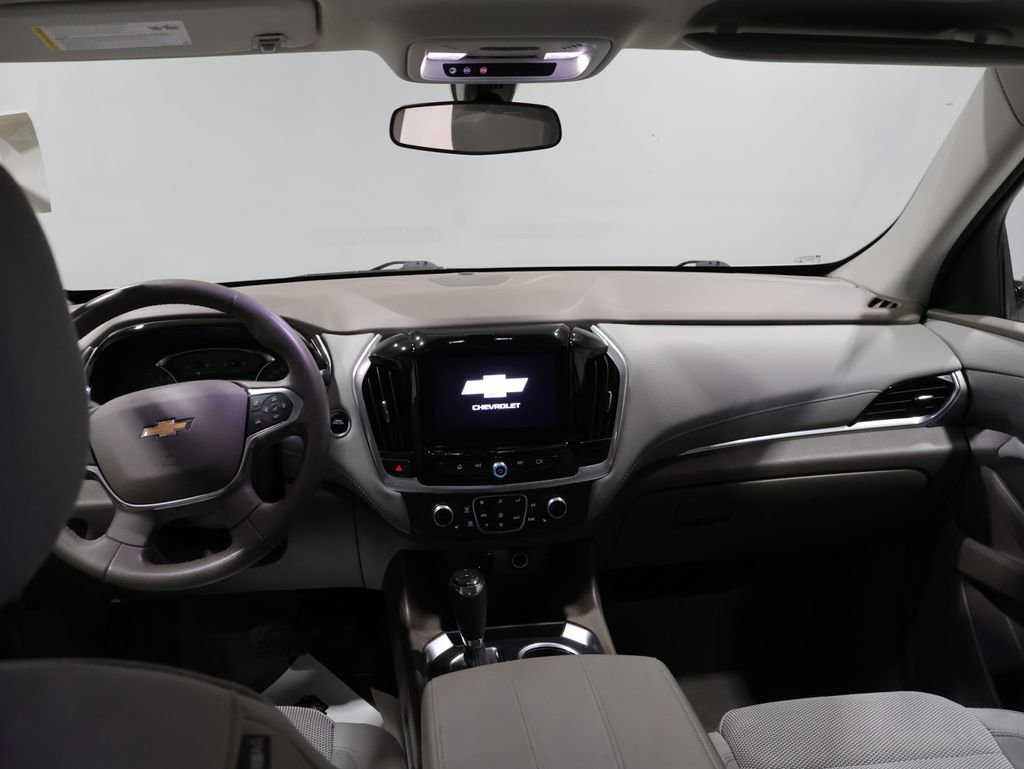 Used 2020 Chevrolet Traverse LT image 17