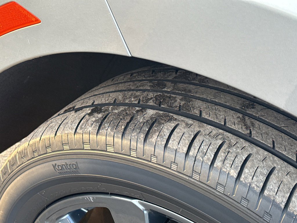 Used 2024 Chevrolet Equinox RS w/ LPO, Floor Liner Package image 10