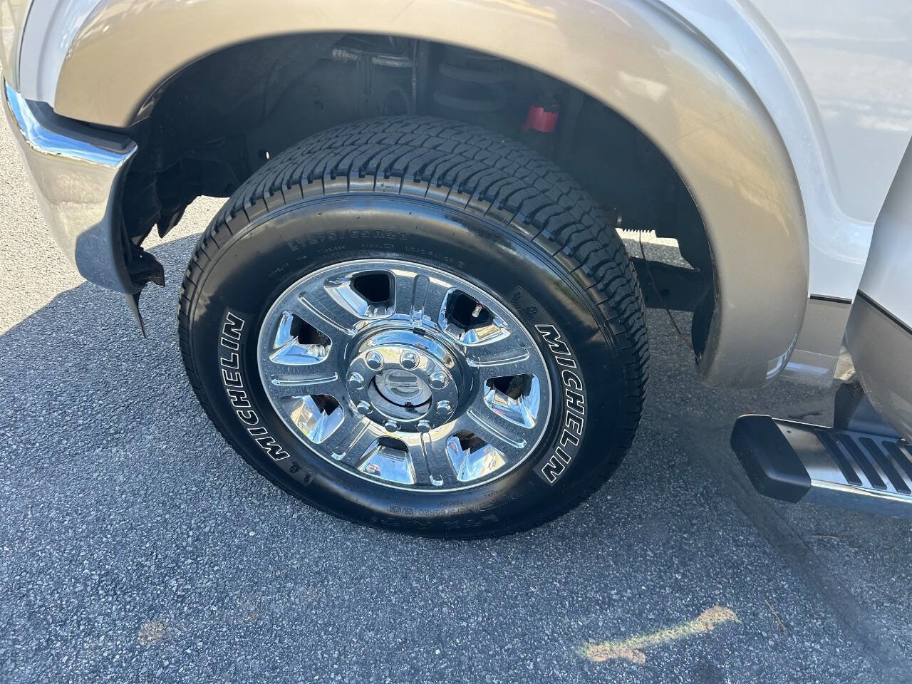 Used 2012 Ford F250 Lariat w/ Chrome Pkg AWD/4WD image 18