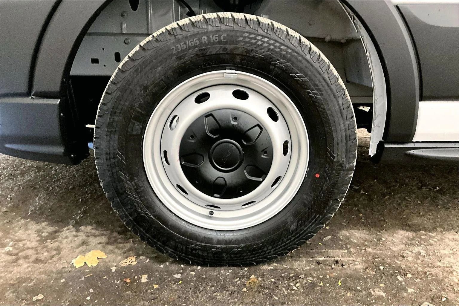 New 2026 Ford Transit 250 148 Medium Roof image 8