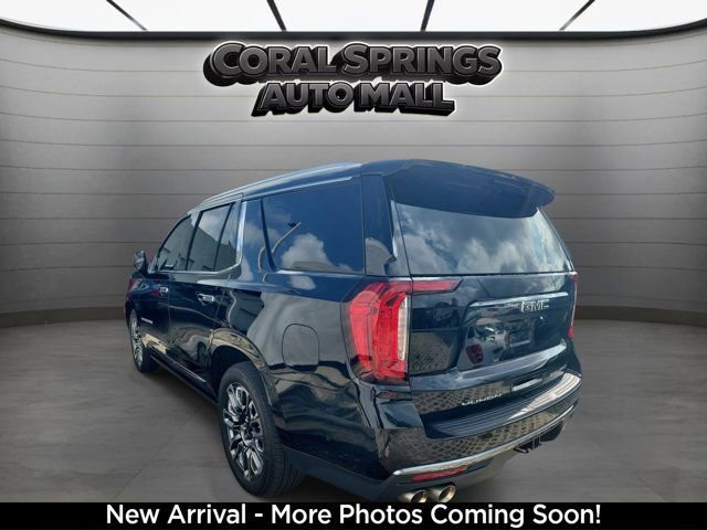 Used 2023 GMC Yukon Denali Ultimate AWD/4WD image 3