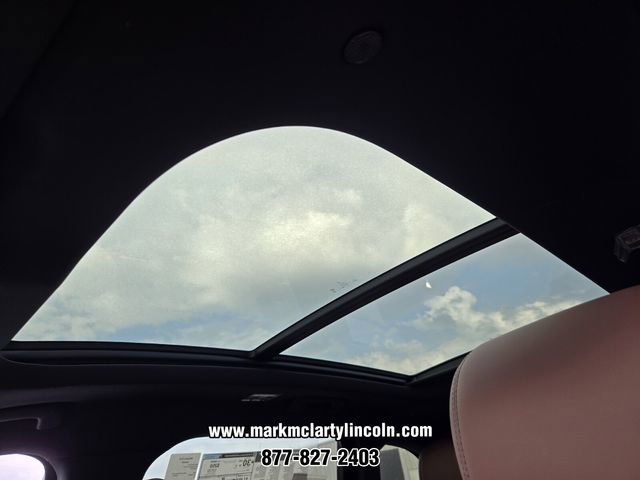 New 2026 Lincoln Nautilus Reserve w/ Jet Appearance Package image 5