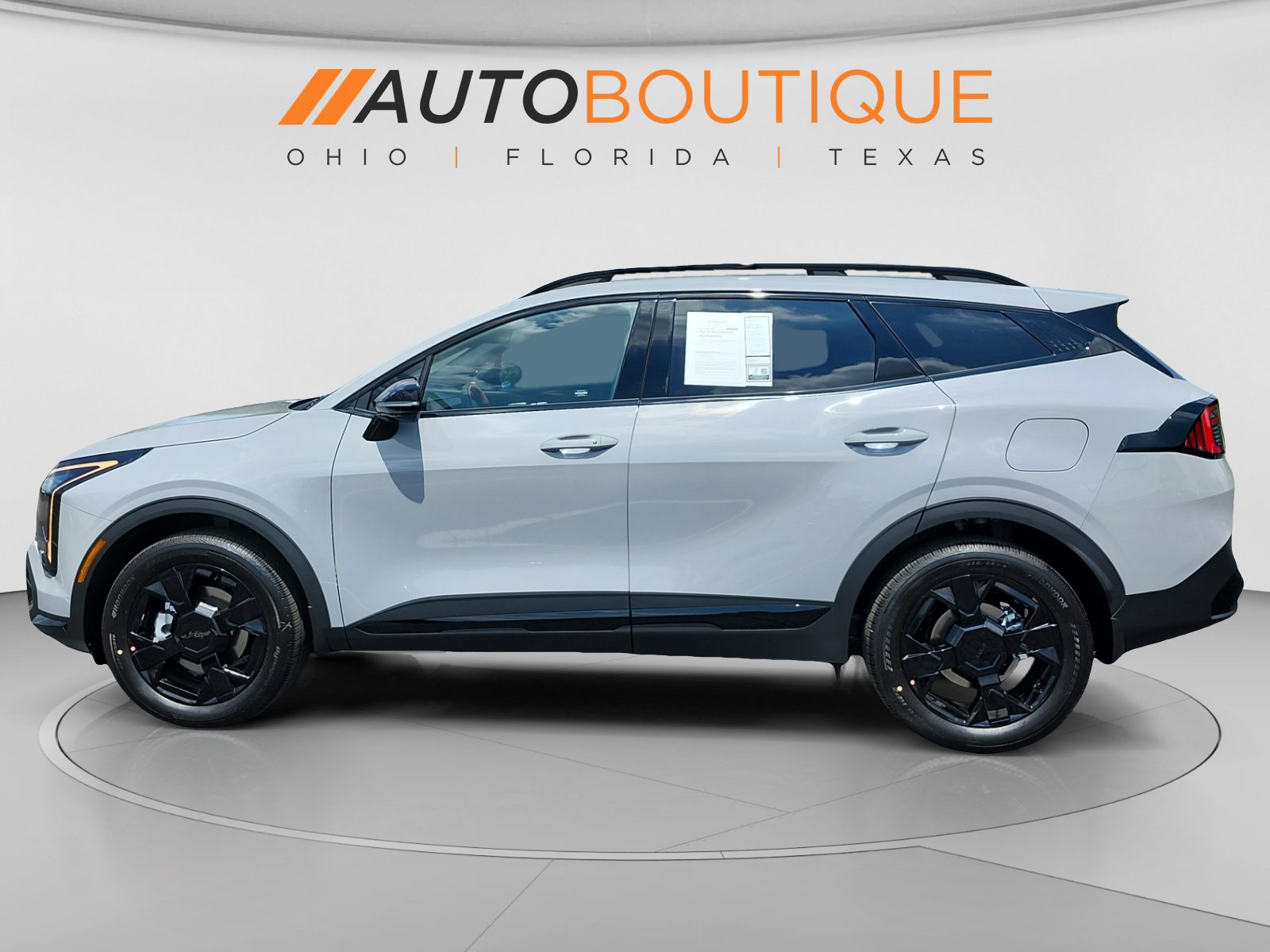 Used 2026 Kia Sportage X-Line AWD/4WD image 2