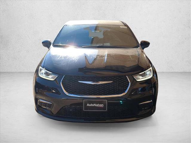 New 2026 Chrysler Pacifica Select image 6