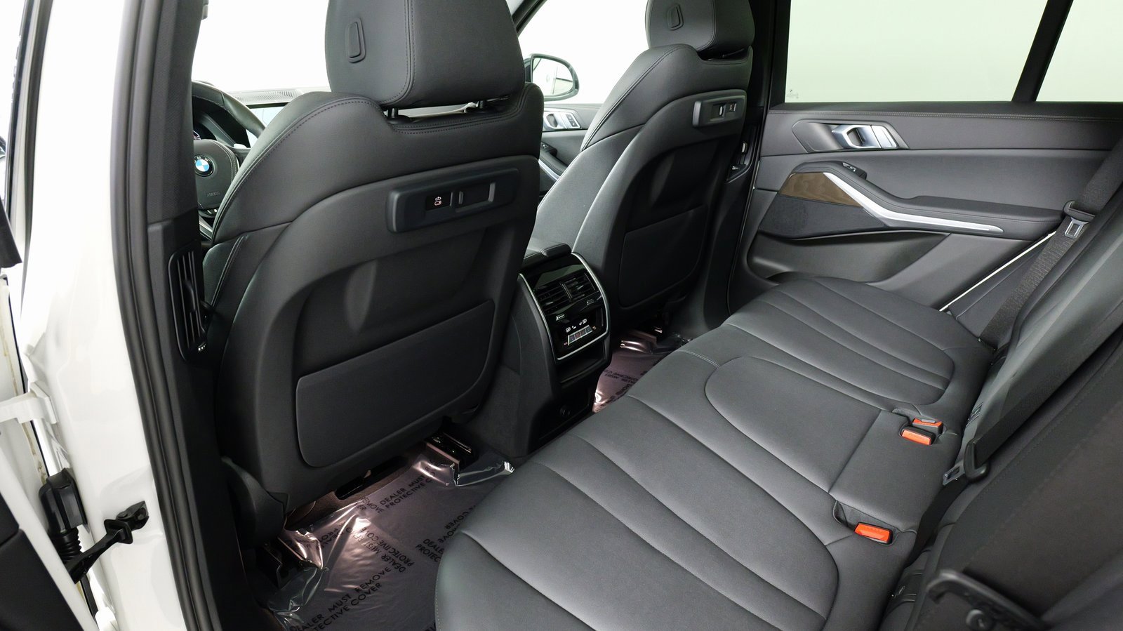 Used 2022 BMW X5 xDrive40i w/ Parking Assistance Package image 33