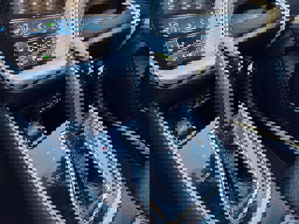 Used 2023 Subaru Outback Premium image 7