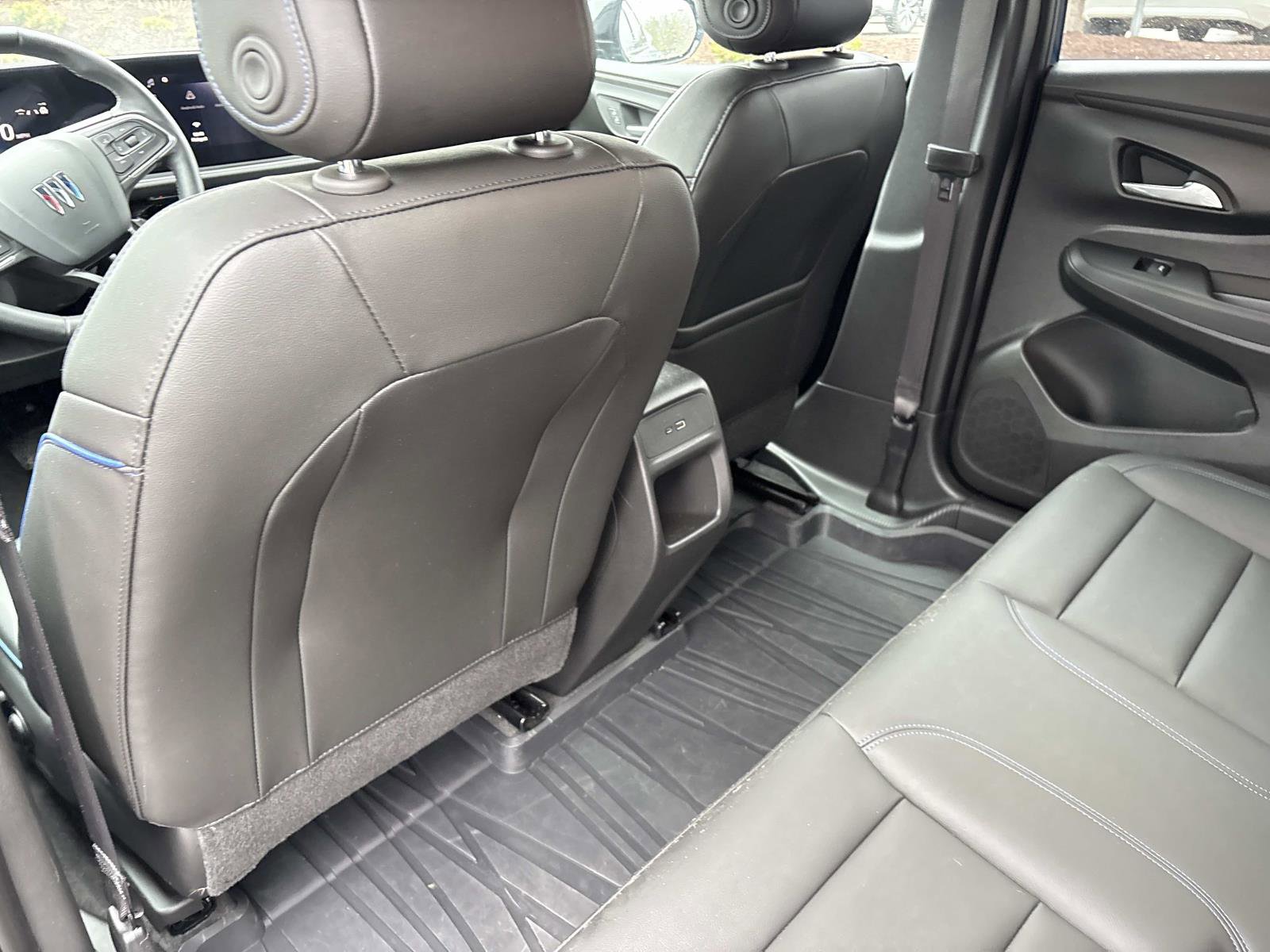 Certified 2024 Buick Envista Sport Touring w/ Convenience I Package image 29