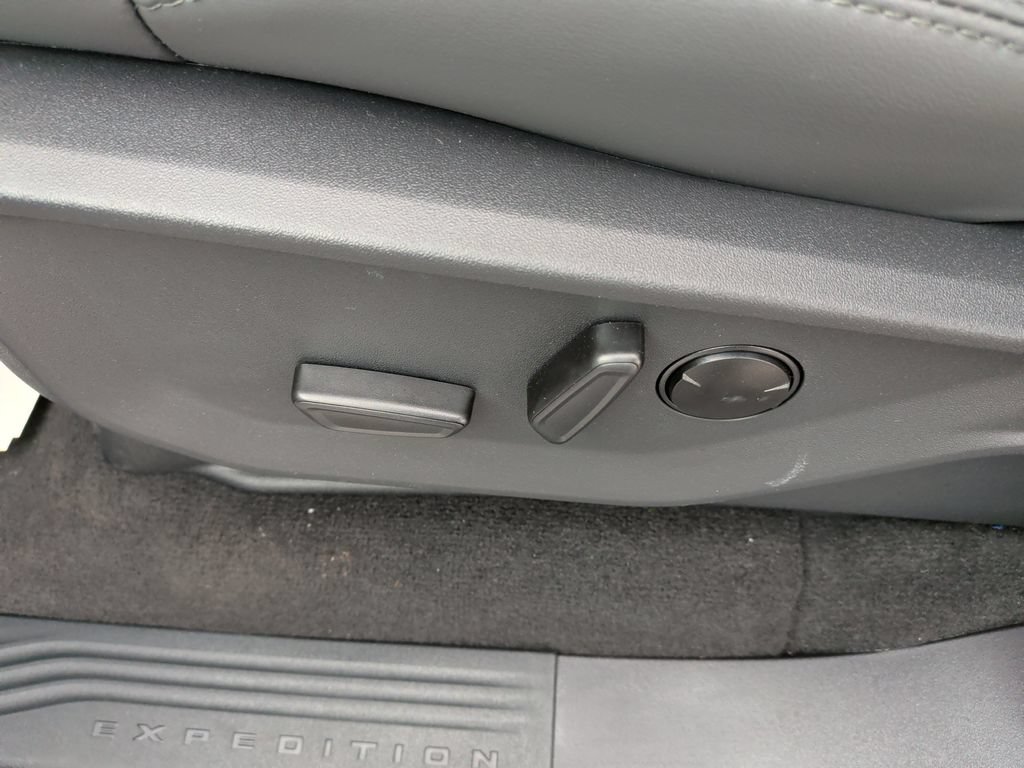 New 2027 Ford Expedition Active AWD/4WD image 18