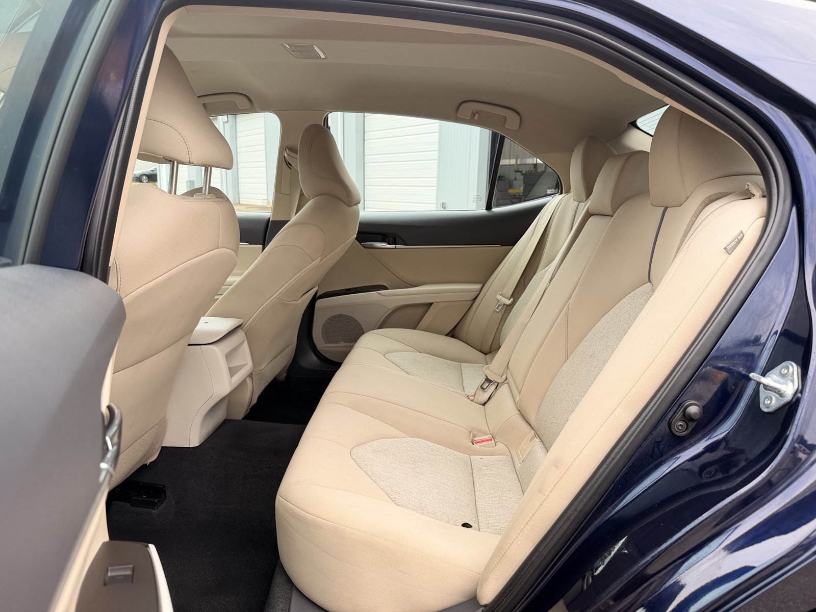 Used 2022 Toyota Camry LE AWD/4WD image 28