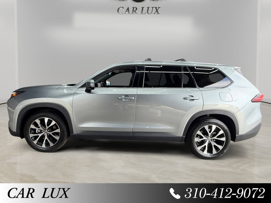 Used 2024 Toyota Grand Highlander AWD Hybrid image 2