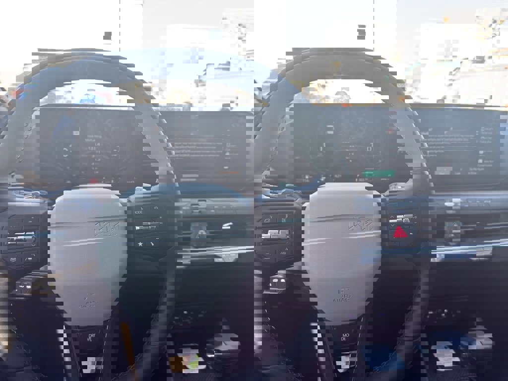 Used 2025 Kia K4 GT-Line w/ GT-Line Sunroof Package image 15