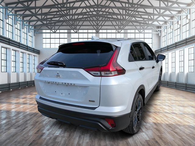 Used 2022 Mitsubishi Eclipse Cross LE FWD image 3