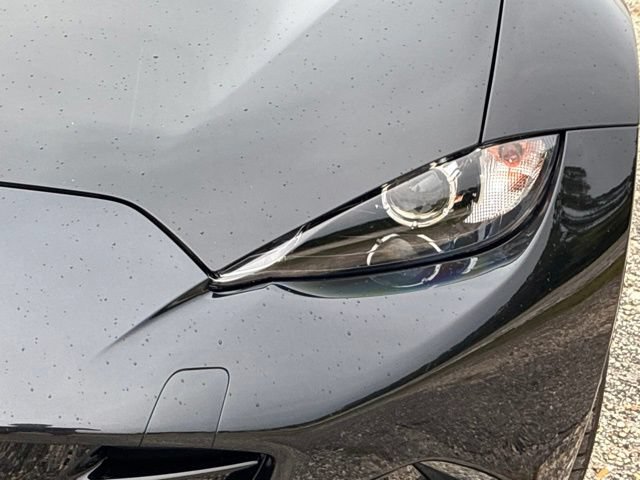 Used 2021 MAZDA MX-5 Miata RF Grand Touring RWD image 10