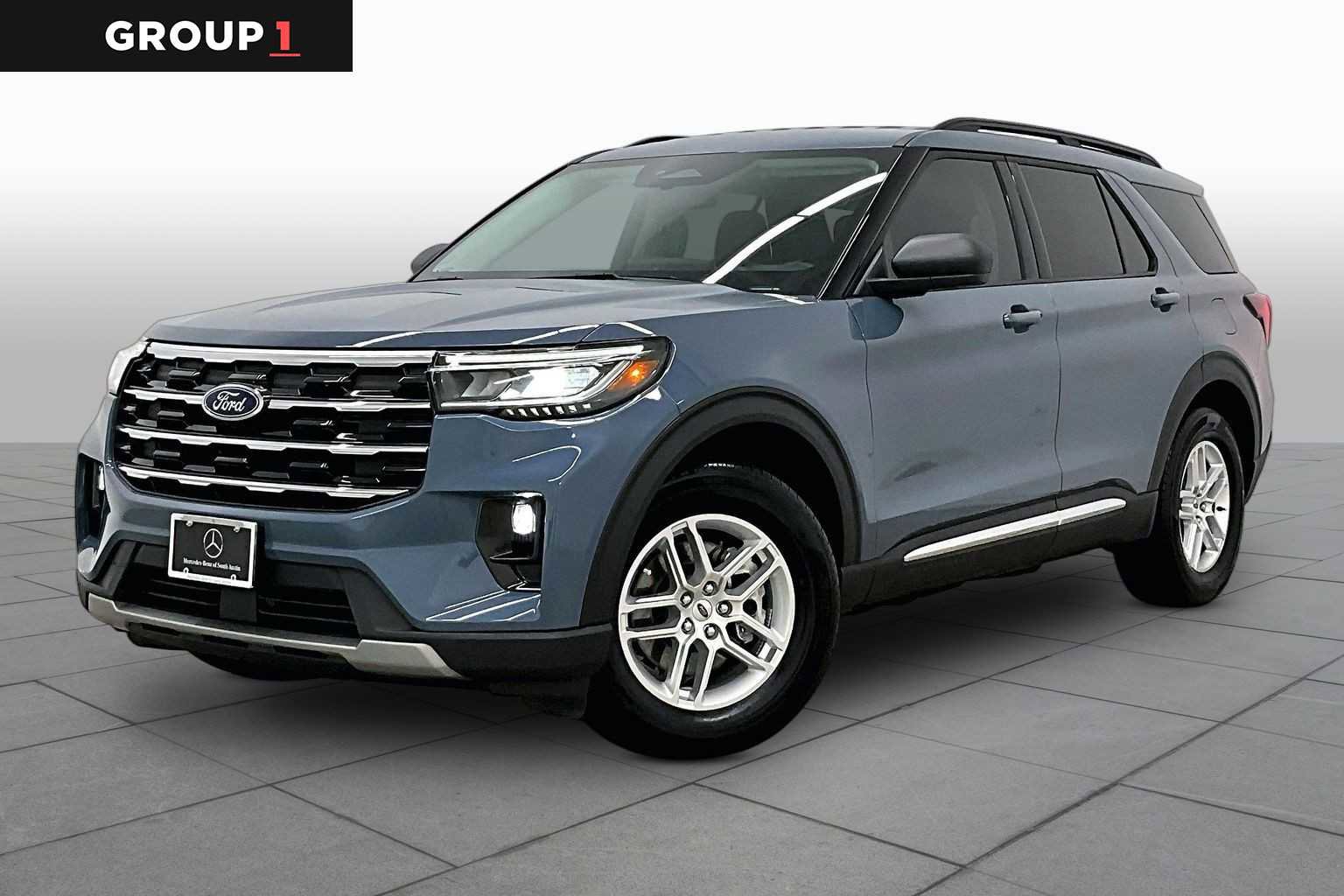 Used 2025 Ford Explorer Active w/ Active Comfort Package RWD image 1