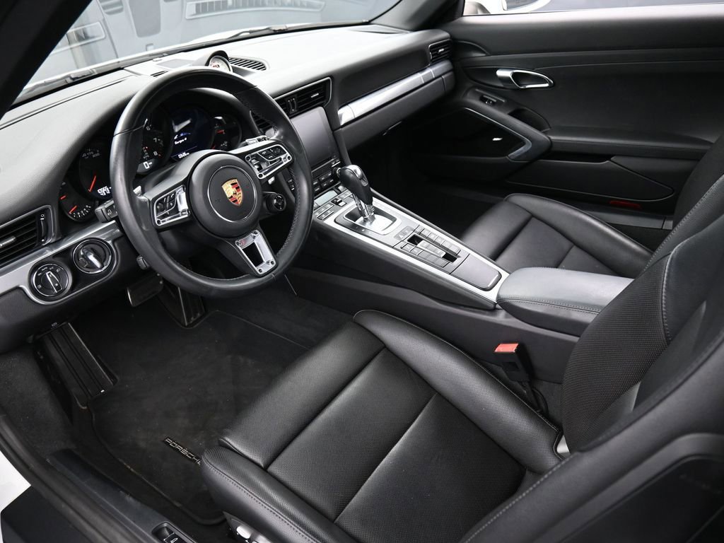 Certified 2019 Porsche 911 Targa 4 image 4
