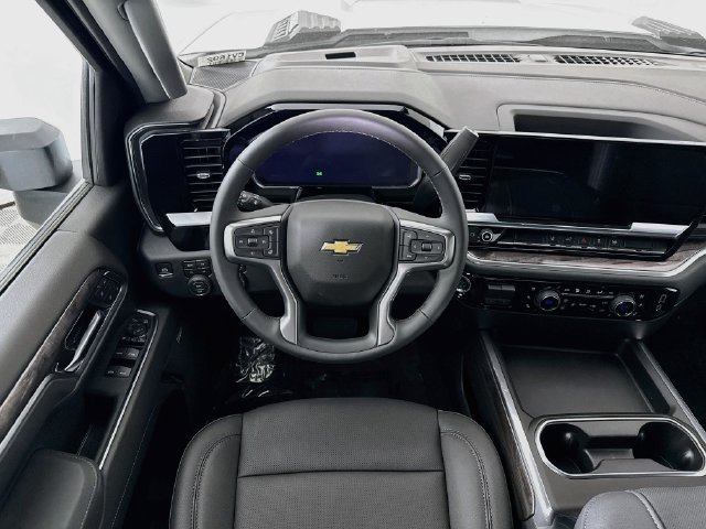 New 2026 Chevrolet Silverado 2500 LTZ w/ LTZ Convenience Package AWD/4WD image 24