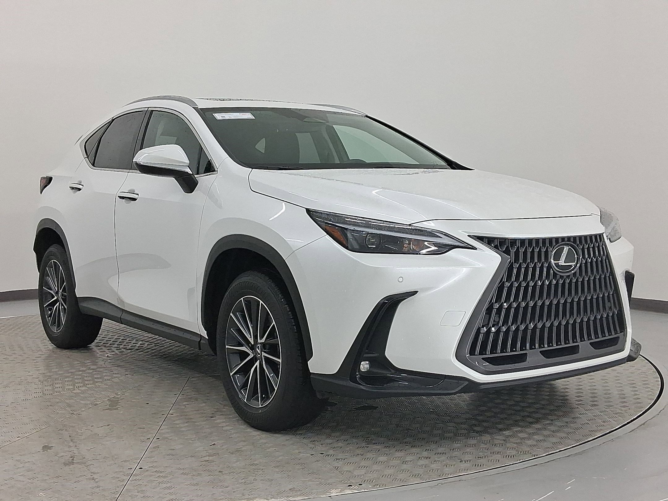 Certified 2025 Lexus NX 350 AWD w/ Premium Package image 7
