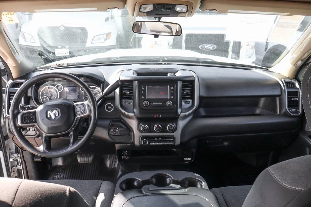 Used 2020 RAM 3500 Tradesman w/ Chrome Appearance Group image 32