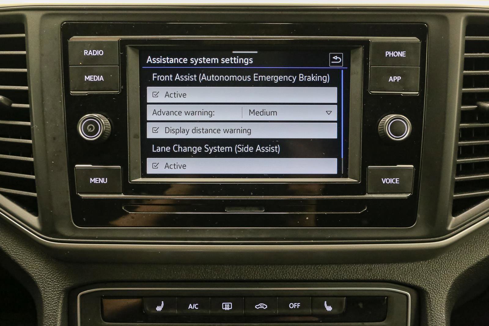 Certified 2023 Volkswagen Atlas Cross Sport SE image 28