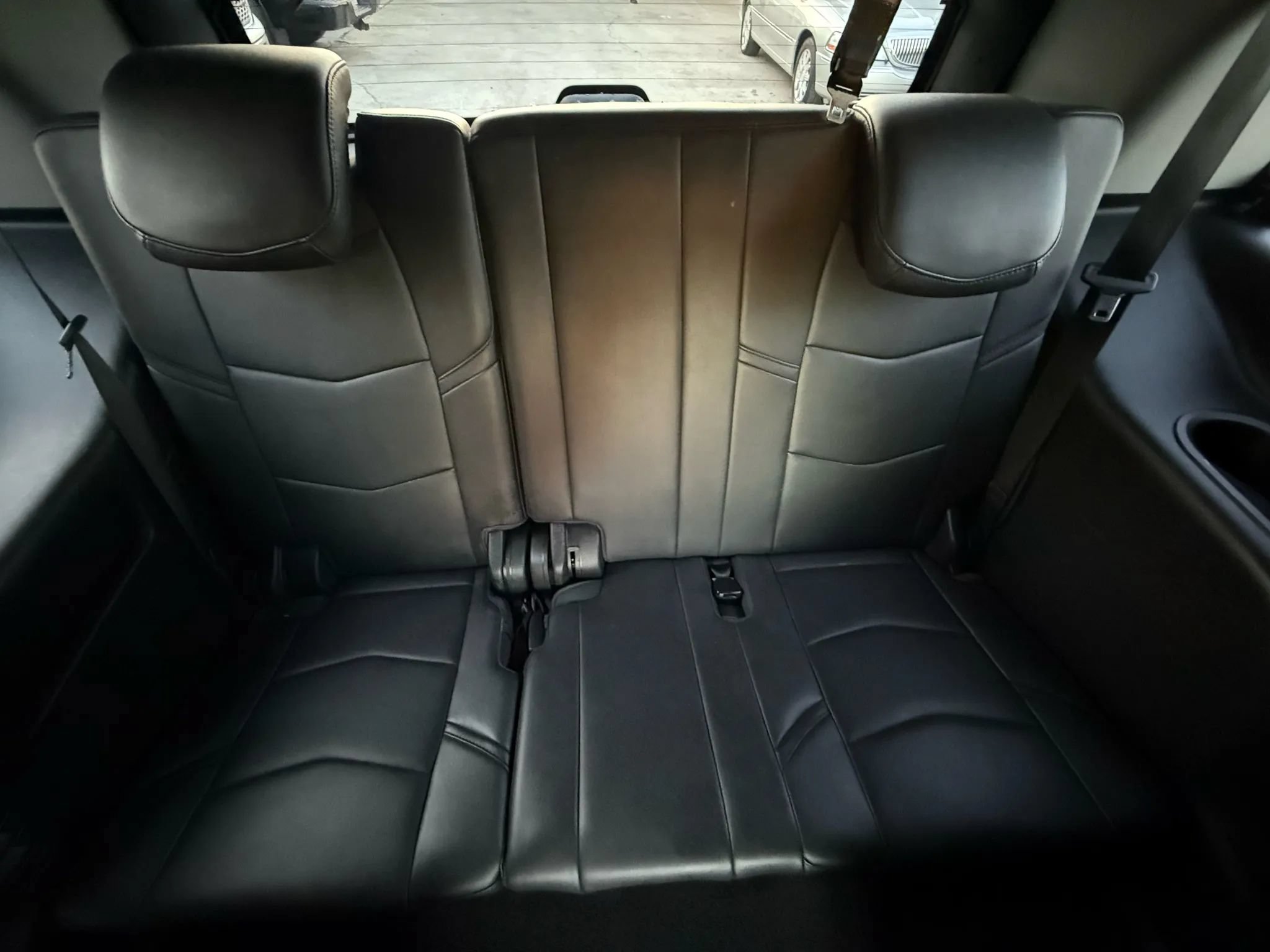 Used 2018 Cadillac Escalade Luxury RWD image 17
