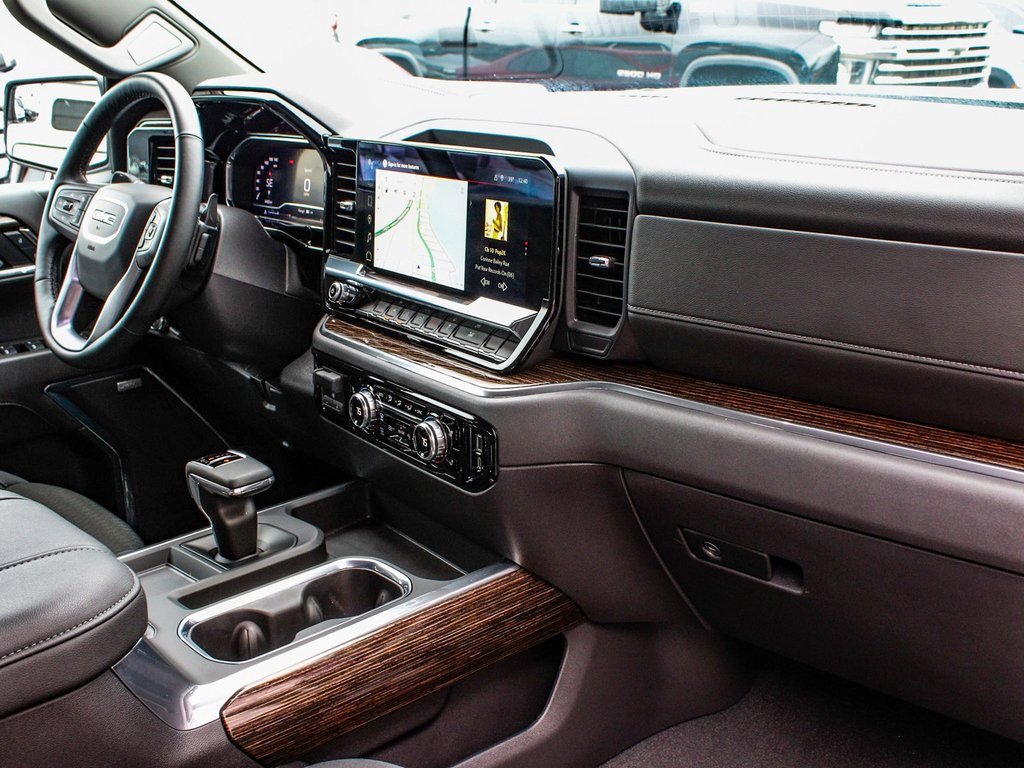 Used 2025 GMC Sierra 1500 Elevation w/ Preferred Package image 40