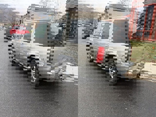 Used 1999 Cadillac Escalade 4WD image 3