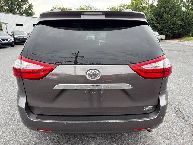 Used 2015 Toyota Sienna Limited Premium w/ Four Season Floor Mat Package AWD/4WD image 11