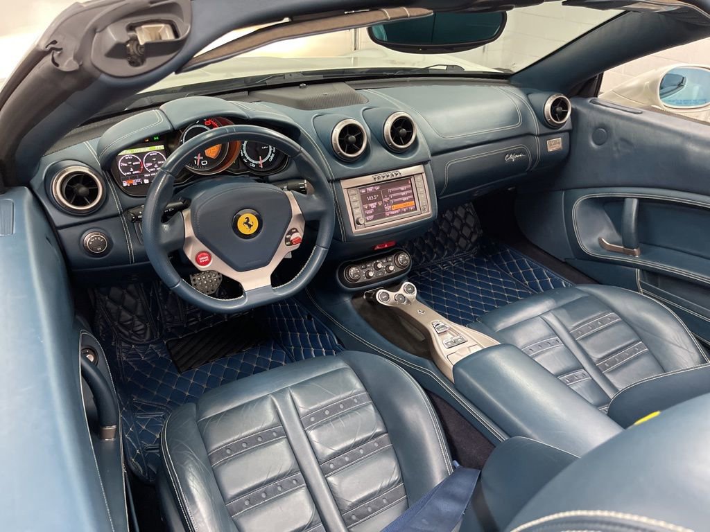 Used 2012 Ferrari California image 16