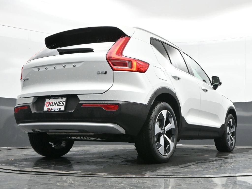 New 2025 Volvo XC40 B5 Core w/ Protection Package Premier image 38