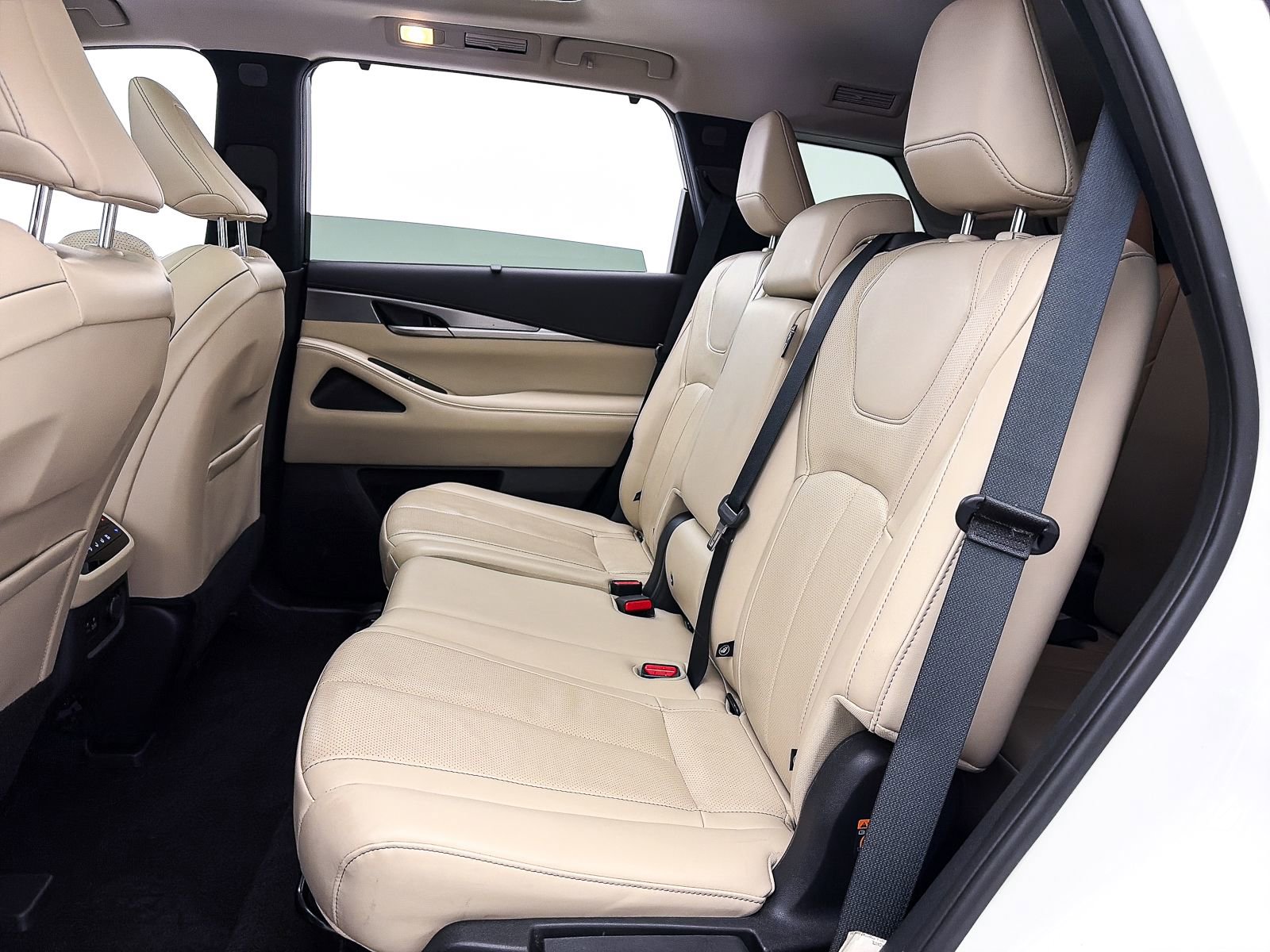 Used 2023 INFINITI QX60 Luxe w/ Cargo Package image 39