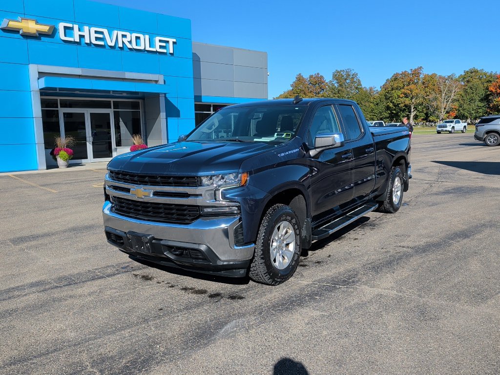 Used 2021 Chevrolet Silverado 1500 LT w/ Bed Protection Package AWD/4WD image 2