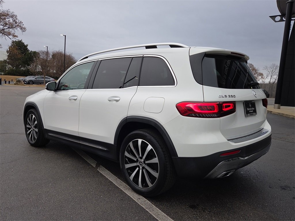 Used 2022 Mercedes-Benz GLB 250 image 3