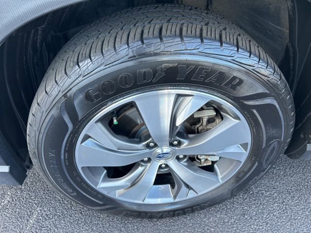 Used 2023 Subaru Ascent Premium AWD/4WD image 11