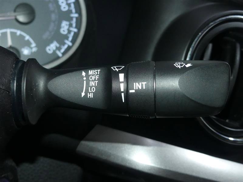 Used 2016 Toyota Tacoma SR5 w/ SR5 Appearance Package (SN) image 33