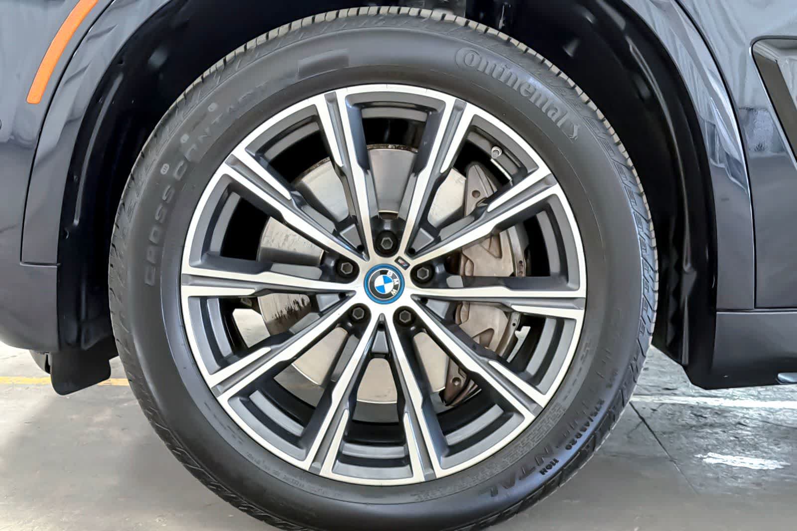 Used 2024 BMW X5 xDrive50e w/ M Sport Package AWD/4WD image 27